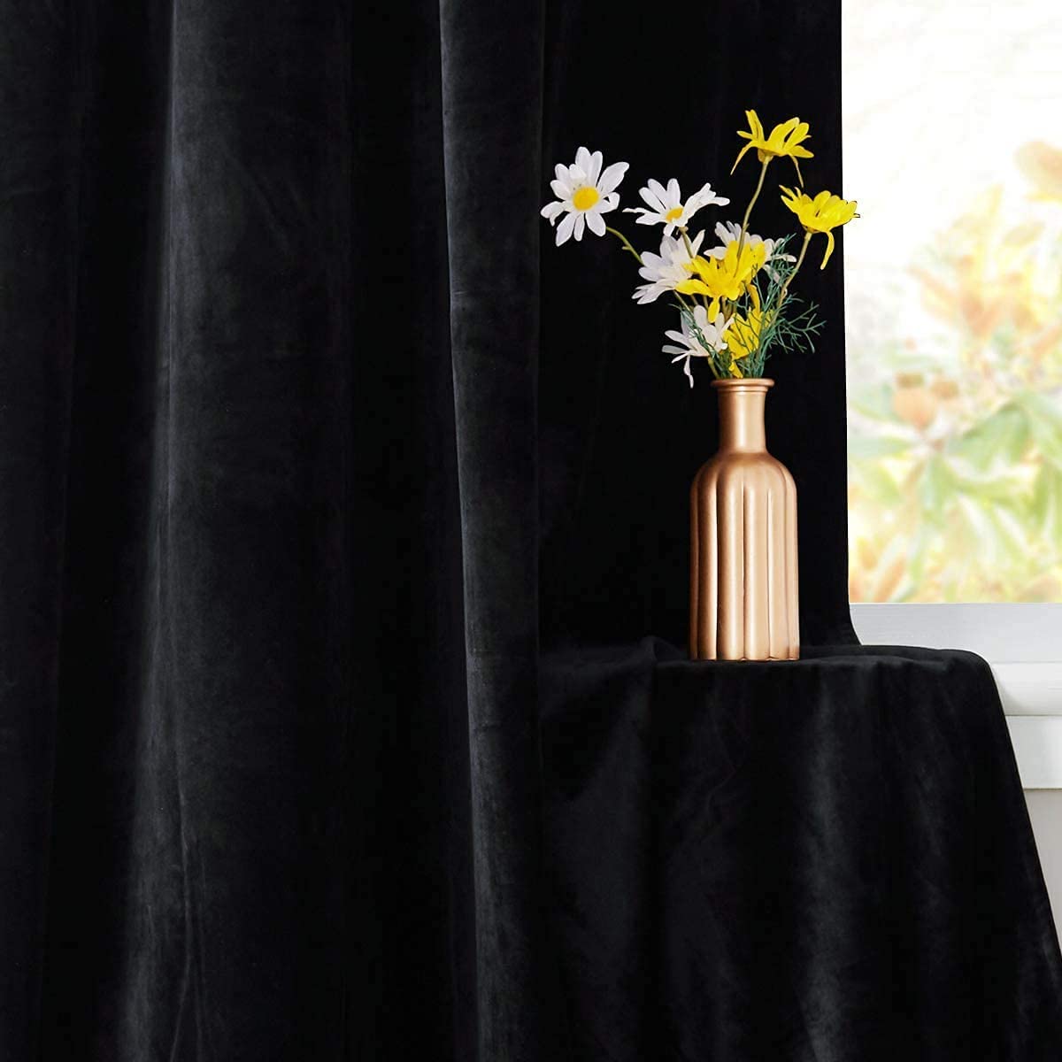 INtex CURTAINS HOUSE Elegant Velvet curtains - Soft Velour fabric - Steel Grommets - for living rooms - 1 piece-Black